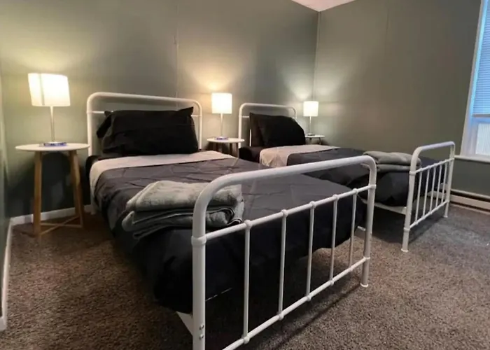 Sleeps 14 4 Bedroom With 9 Beds And 2 Bathrooms Plus Wifi