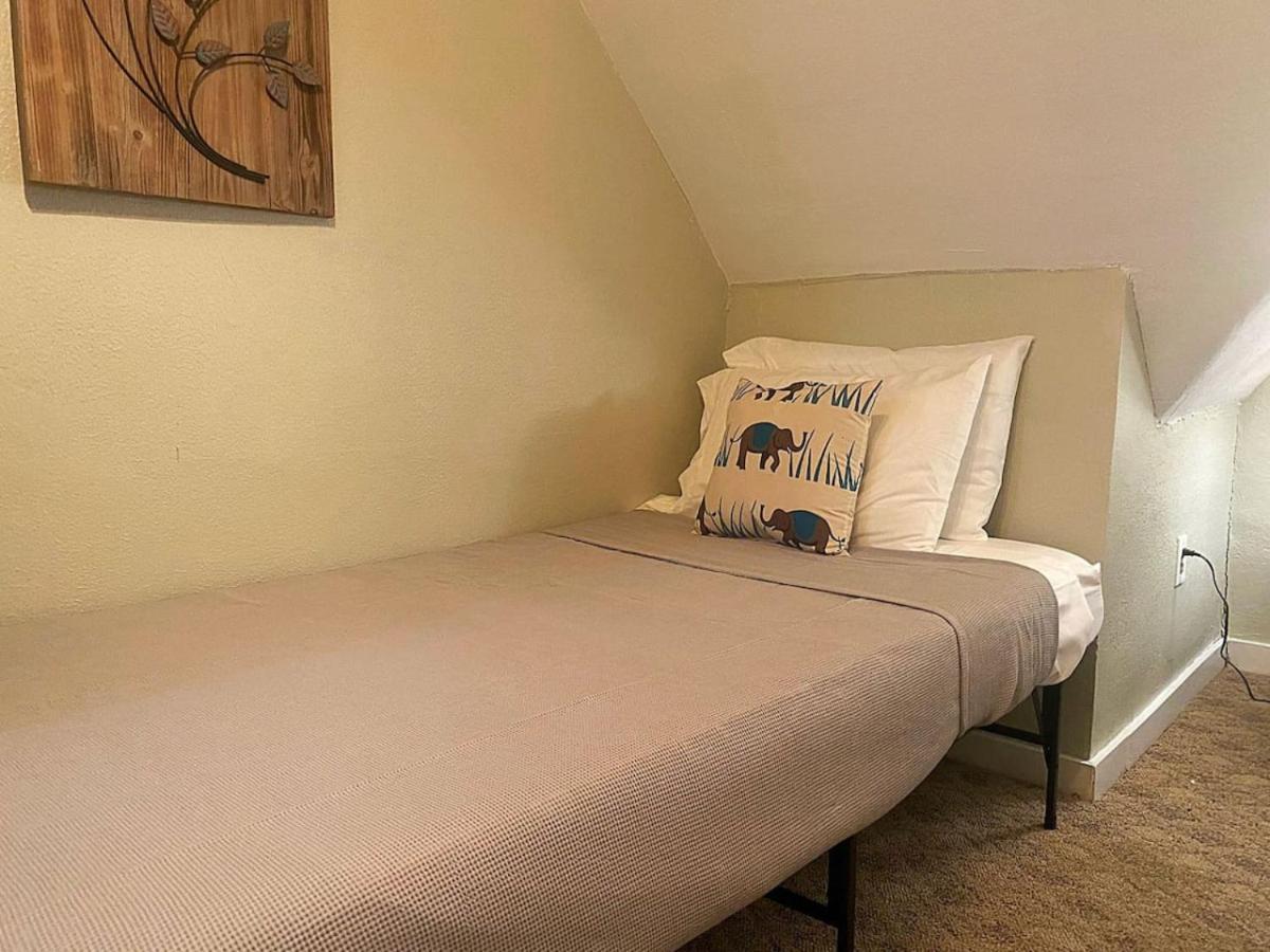 Sleeps 14 4 Bedroom With 9 Beds And 2 Bathrooms Wifi Holiday home