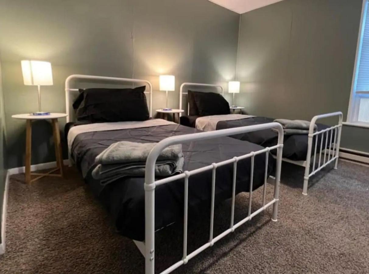 Sleeps 14 4 Bedroom With 9 Beds And 2 Bathrooms Wifi Holiday home *